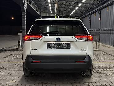 Toyota: Toyota RAV4: 2022 г., 2.5 л, Автомат, Гибрид, Кроссовер — 2