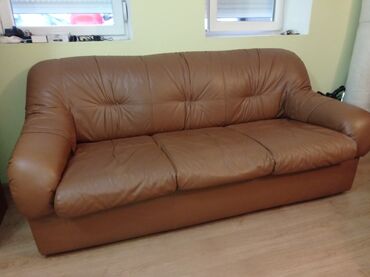 police za alat: Three-seat sofas, color - Brown, Used