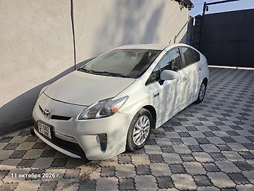 Toyota Prius: 2014 г., 1.8 л, Вариатор, Гибрид, Лифтбек