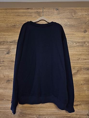 bele ugg: Prodajem HUGO muški duks, teget boje. Veličina: XL Boja: teget Nikad — 4