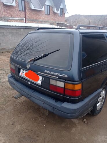 Volkswagen: Volkswagen Passat: 1992 г., 1.8 л, Механика, Бензин, Универсал