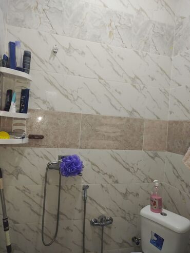 Uzunmüddətli kirayə mənzillər: Xəzər rayonu Binə qəsəbəsində. Həyət evi kirayə verirəm. Hər şəraiti — 3