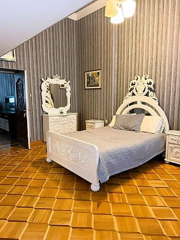 sebail: İcarəyə verilir 2 otaqlı köhnə tikili 80 m², Sahil m. 1 200 AZN/ay 2 — 5