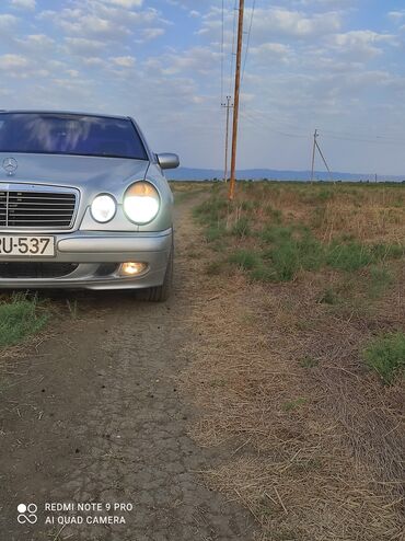 Mercedes-Benz: Mercedes-Benz E-Class: 2.2 l | 1998 il Sedan — 4