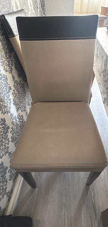 yemek stol: Mətbəx üçün, İşlənmiş, Qatlanmayan, rəng - Bej Stul — 1