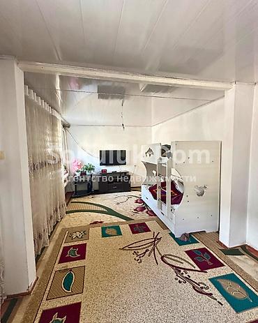 1 bedroom: 🏠Продается дом в с. Сокулук, не далеко от трассы 🟡Комнаты: 4 🟡Участок — 4