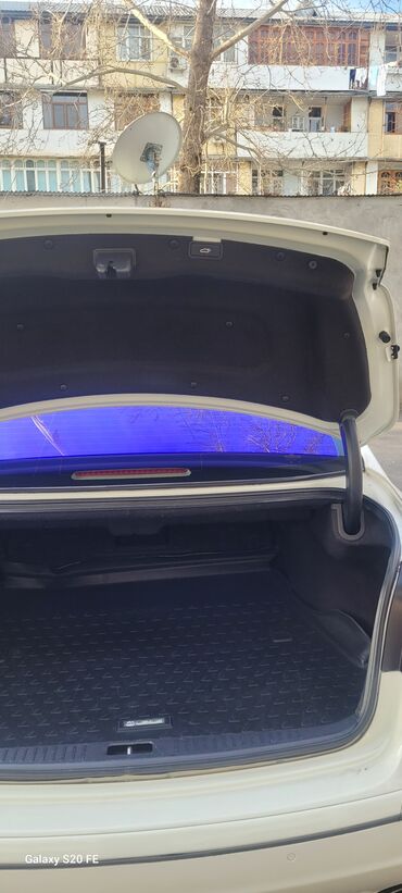 Hyundai: Hyundai Genesis: 3.8 l | 2010 il Sedan — 16