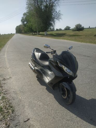 антифриз бишкек в Кыргызстан | Автозапчасти: Продаю японский макси скутер Suzuki skywave 250 tupe m 2011 года