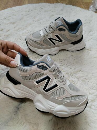 Women's Sneakers and athletic shoes: New Balance, 38, bоја - Siva — 9