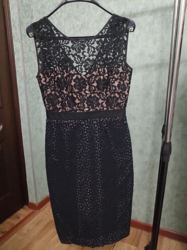 черное короткое платье с открытой спиной: Вечернее платье, Без рукавов, Открытая спина, XS (EU 34)