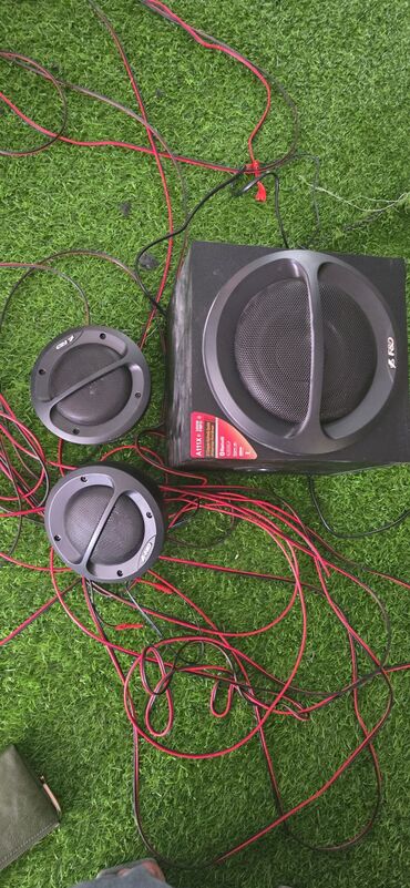 blutuz: İşlənmiş Kolonka, Növ - Bluetooth, rəng - Qara