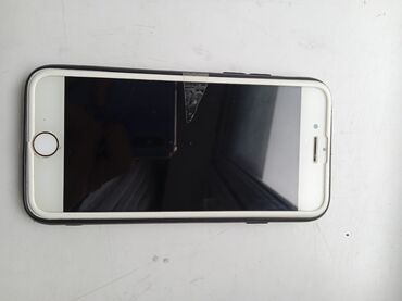 Apple iPhone: IPhone 5s, 16 ГБ, Чехол — 8