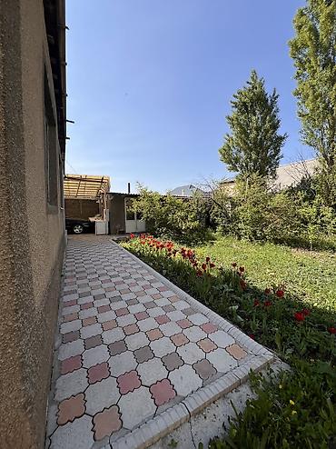 Продажа коттеджей и домов: 🏡 Продаётся уютный дом в тихом и комфортном районе! Идеальный вариант — 10