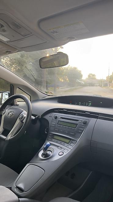 тайото приус: Toyota Prius: 2011 г., 1.8 л, Вариатор, Гибрид, Универсал — 9