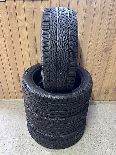 Шины 235 / 45 / R 18, Зима, Б/у, Комплект, Легковые, Китай, Roadboss
