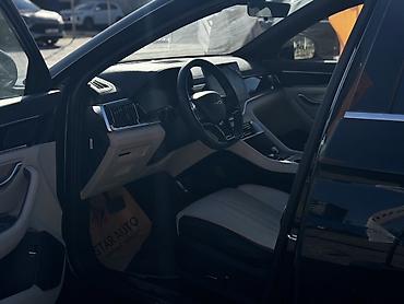 geely geometry c: BYD Song Plus: 2024 г., 1.5 л, Гибрид, Кроссовер — 3