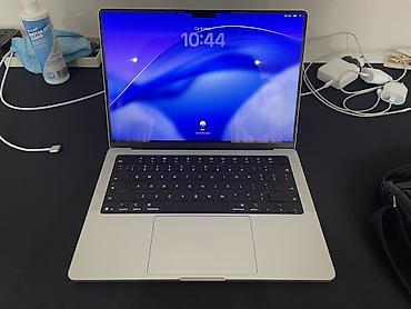 poco pad pro: Apple MacBook Pro 14" M5 Pro (серебристый) В продаже Макбук про 14 М5 — 3