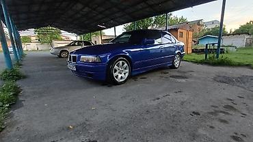 mercedes s class 220: BMW 3 series: 1.8 l | 1993 il Sedan — 2
