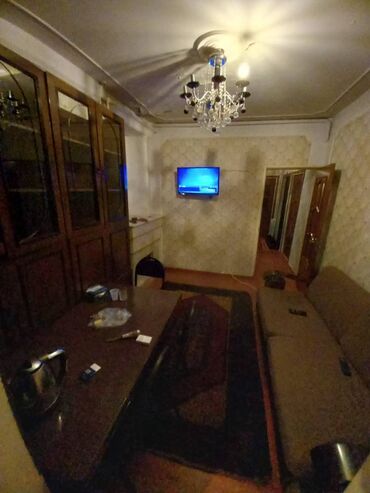 Köhnə tikili: Bakı, 3 otaqlı, Köhnə tikili, 70 kv. m — 2