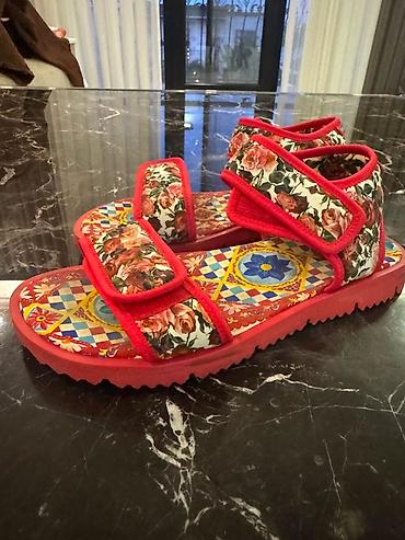 mozaik: Uşaq sandalı – Dolce & Gabbana - Model: uşaq üçün ikizolaqlı — 3