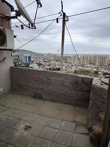 vila: 3 otaqlı, 52 kv. m, Təmirsiz — 1