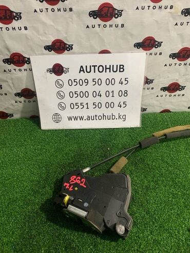 Передние фары: Замок двери Toyota Windom MCV30 1MZ-FE 2005 перед. лев. (б/у)