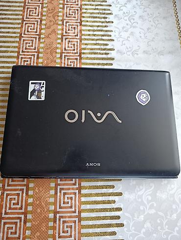 2 el laptop: 8 RAM, yaddas 500
A 717 Noutbuk islek veziyyetdedir — 2