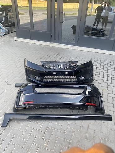 прямоток на фит: Комплект обвеса Honda FIT GE9(седан) RS, черный глянец. В составе: - — 1
