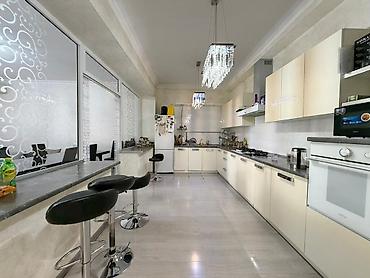 boulevard: For rent 3 bedroom apartment in the "Golden Square". 80 Kyiv Street — 9