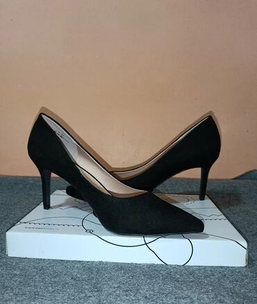 nove starke: Pumps, 40