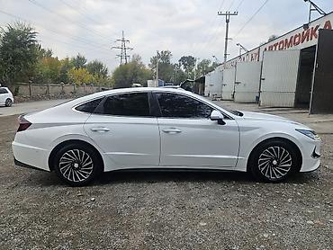 Продажа авто: Hyundai Sonata: 2022 г., 2 л, Автомат, Гибрид, Седан — 8