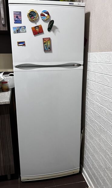 холоденик бу: Холодильник Atlant, Б/у, Двухкамерный, 60 * 160 *