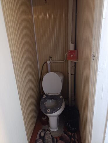 продаю дом бишкек арча бешик: 2 комнаты, 52 м², 106 серия, 3 этаж, Евроремонт