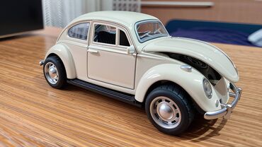 Autići: Nov metalni model automobila VW Buba. Mogu da mu se otvaraju vrata i na lalafo.rs — 14 Autići: Nov metalni model automobila VW Buba. Mogu da mu se otvaraju vrata i — 14