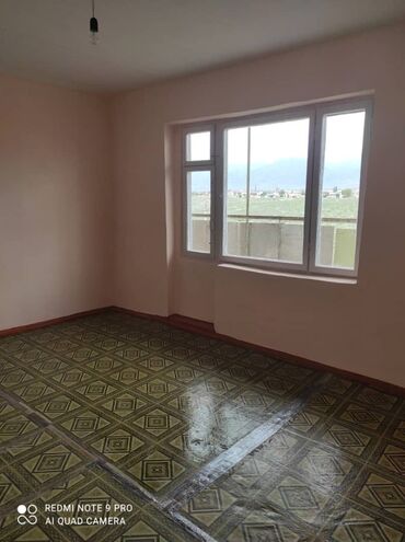 1 комнатная квартира центр: 1 бөлмө, 45 кв. м, Жеке план, 4 кабат, Эски ремонт