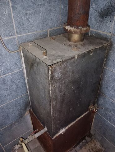 Навесы: Ворота на гараж, окна деревянные б/у фермы металлические, мачта — 9