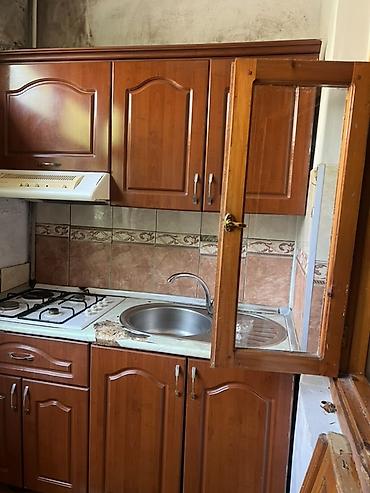 Mətbəx mebeli: Mətbəx mebeli dəsti – kompakt ölçülü, klassik üslub hündürlüyü 1.80 — 1
