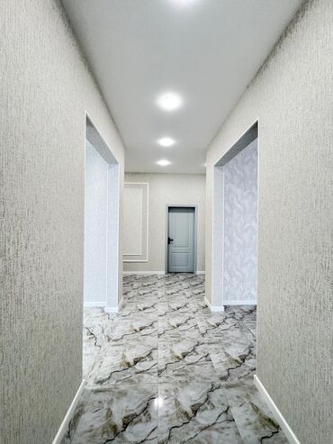 Həyət evləri və villaların satışı: Şüvəlan qəs. 5 otaqlı, 200 kv. m, Yeni təmirli — 23