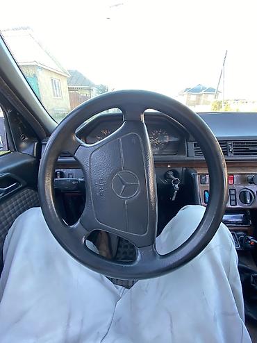 Унаа: Mercedes-Benz W124: 1992 г., 2.3 л, Автомат, Бензин, Седан — 3