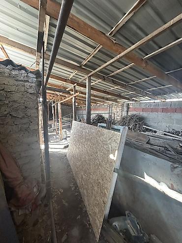 Продажа коттеджей и домов: Срочно продается частный дом Дом старый( но можно жить) Размер — 9