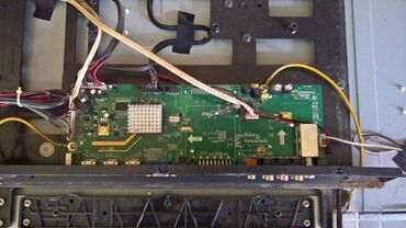 Aksesoari za TV i video: Colossus 32 Lcd Css10100 u delovima Main board T. MSD306.68A 12023 — 1