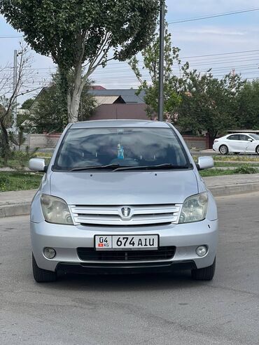 тайота раум 2000: Toyota ist: 2003 г., 1.5 л, Автомат, Бензин, Хетчбек