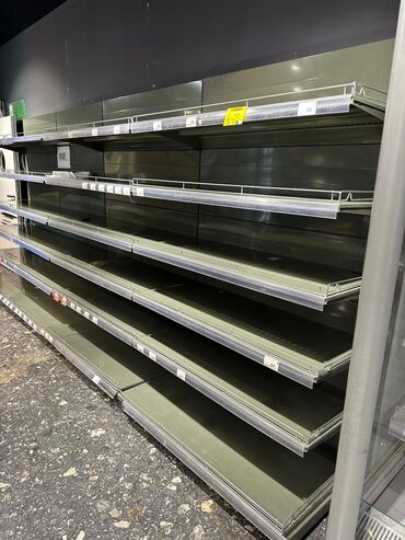 Витрины: Витрины, стеллажи, полки торговые металлические б/у, полка магазинная — 18