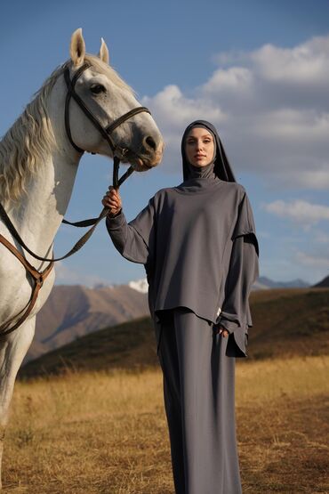 Повседневные платья: Повседневное платье, Длинная модель, Оверсайз, Стандарт — 14