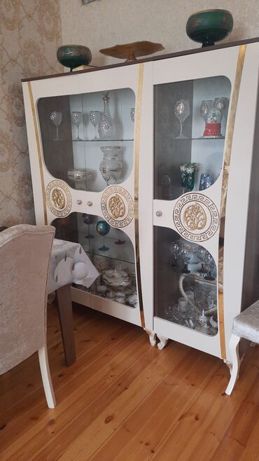 islenmis kamotlar: İşlənmiş, Komod, Servant, Masa və oturacaqlar, Kredit yoxdur, Azərbaycan