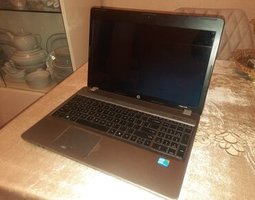 hp laptop 15 da0287ur: Intel Core i7, 64 çox GB, 15.6 "