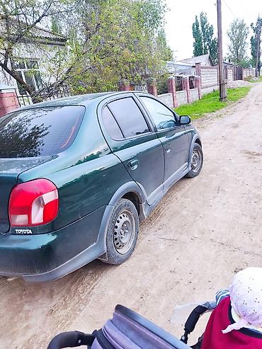 авто фышка: Toyota : 2001 г., Седан — 1