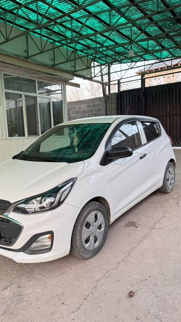 Chevrolet: Chevrolet Spark: 2020 г., 0.1 л, Вариатор, Бензин, Хэтчбэк — 17