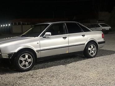 Audi: Audi 80: 1992 г., 2 л, Механика, Газ, Седан — 3