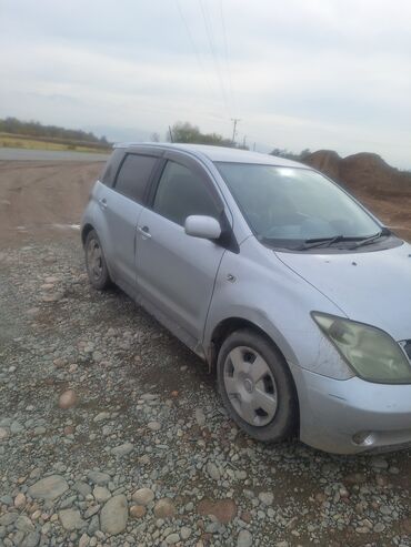 Toyota: Toyota ist: 2003 г., 1.5 л, Автомат, Бензин